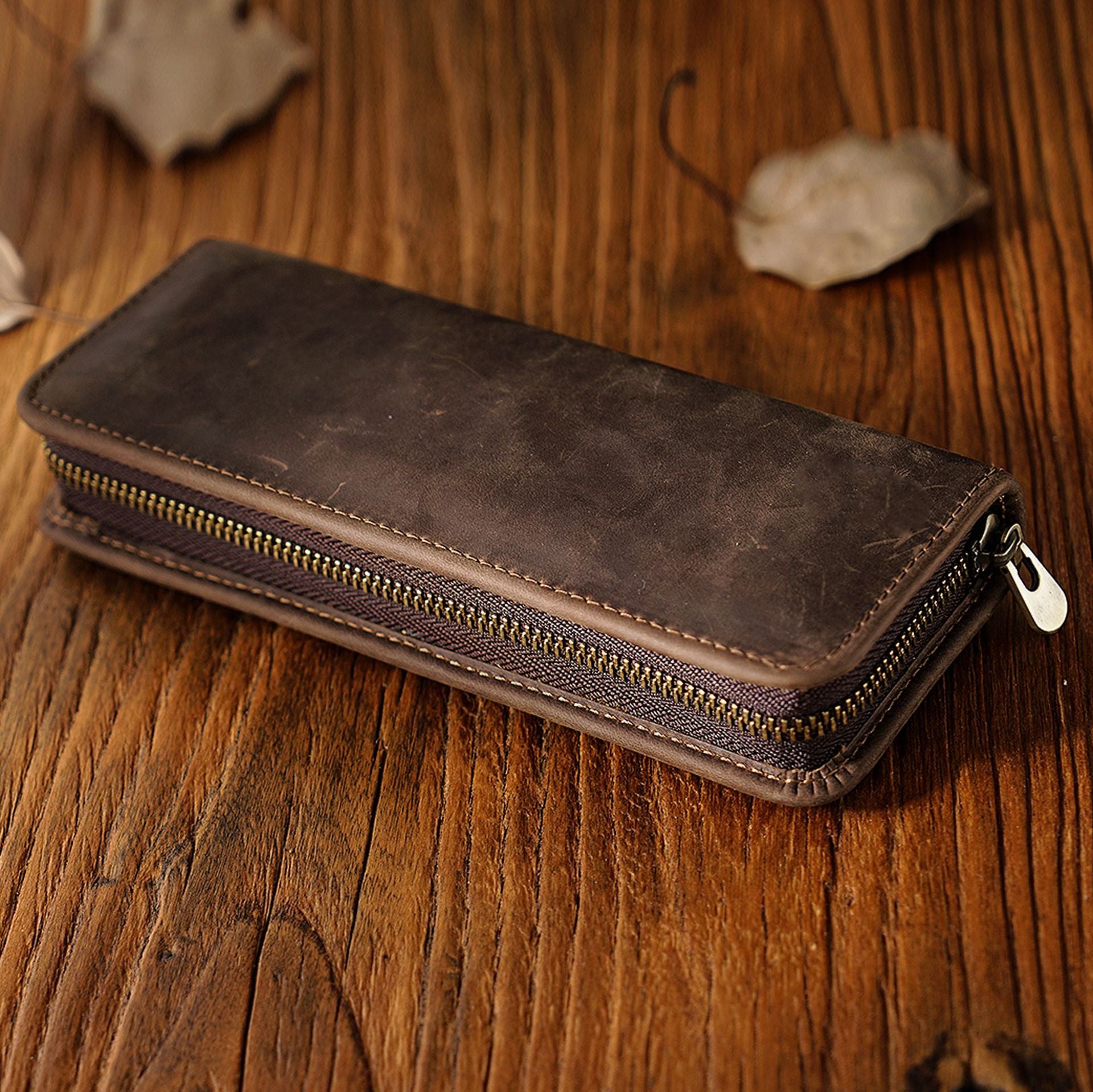 Wholesale First Layer Cowhide Retro Square Men's Zipper Pencil Case